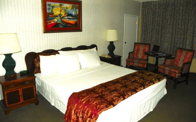 photo 5 of Dana Point Harbor Inn