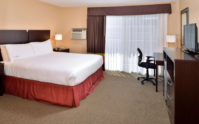 photo 3 of Dana Point Marina Inn