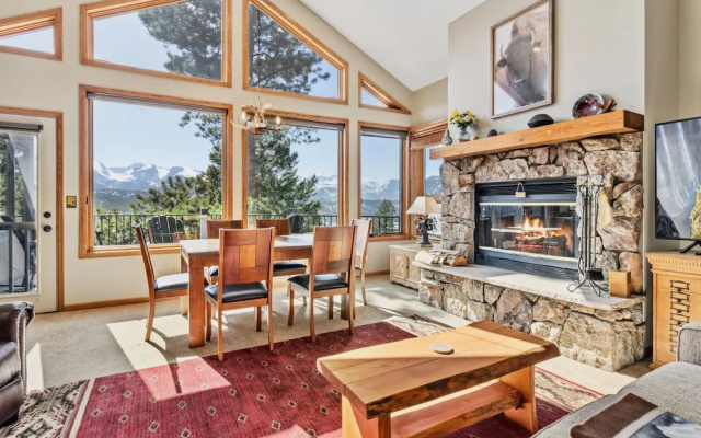 photo 4 of Dances With Wolves Vacation At Windcliff 3 Bedroom Home by RedAwning