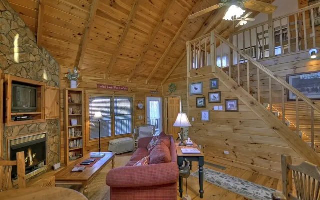 photo 4 of Dancing Bears- Mtn View Near Blue Ridge