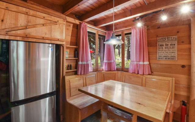 photo 2 of Dancing Cubs Camp - Hot Tub 2 Bedroom Cabin by Redawning