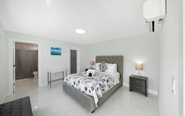 photo 4 of Dania Beach Unit 1 in Dania Beach