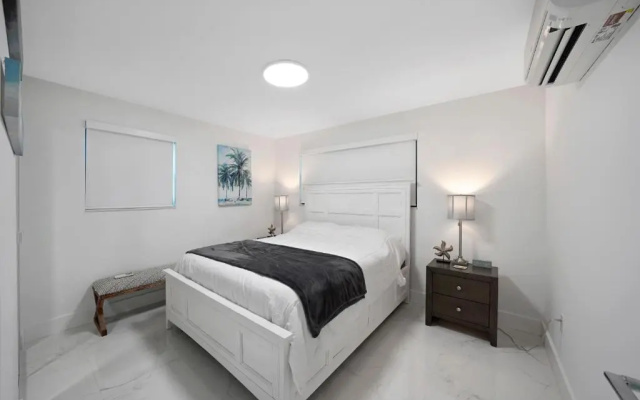 photo 4 of Dania Beach Unit 2 in Dania Beach