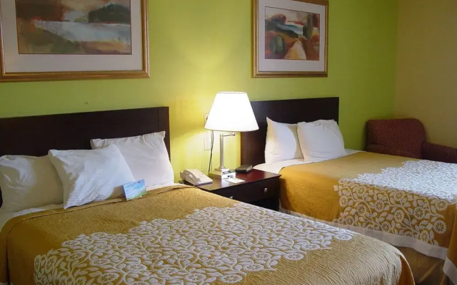 photo 5 of Days Hotel By Wyndham Danville Conference Center