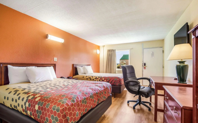 photo 5 of Signature Inn Danville