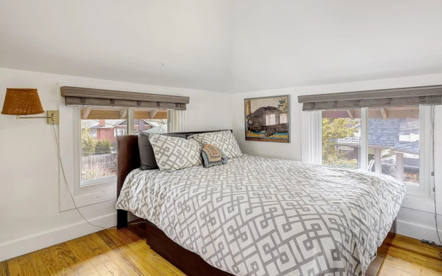 photo 2 of Darling Detached Villa in Heart of Cap Hill