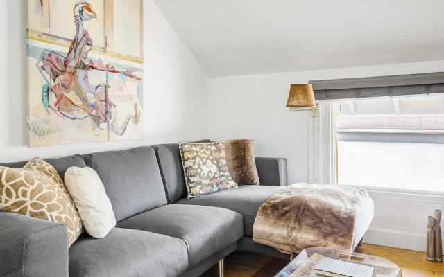 photo 4 of Darling Detached Villa in Heart of Cap Hill