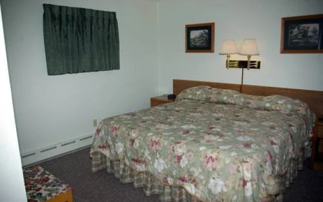 photo 4 of Davey's Extended Stay Rooms
