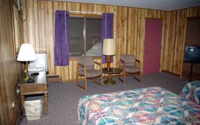 photo 5 of Davey's Extended Stay Rooms