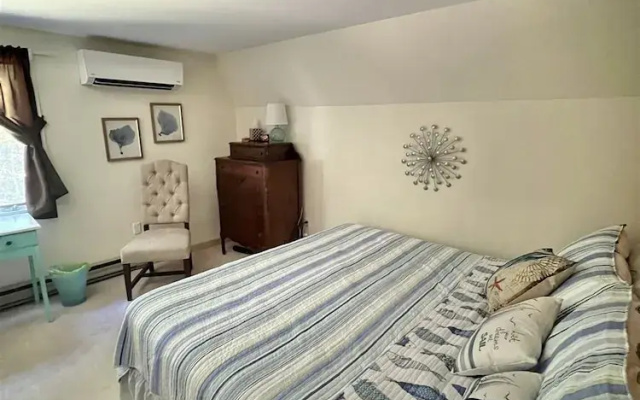 photo 5 of Daybreak Limit 8 3 Bedroom Villa by RedAwning