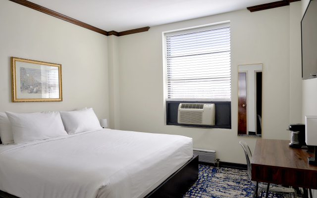 photo 3 of Night Hotel Broadway