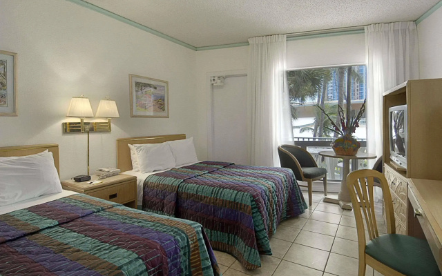 photo 3 of thunderbird beach hotel