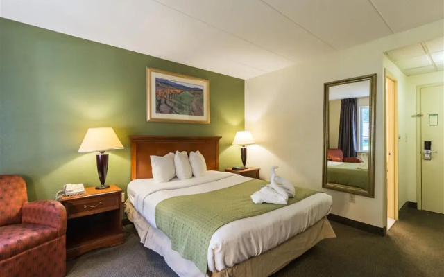 photo 4 of Quality Inn & Suites Conference Center