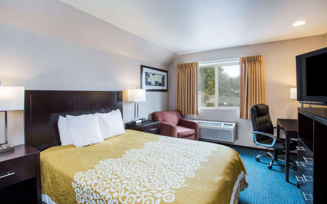 photo 3 of Days Inn by Wyndham Seattle Aurora