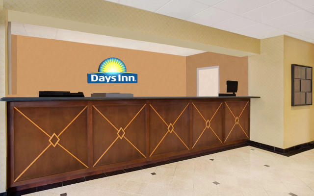 photo 2 of Days Inn by Wyndham Silver Spring