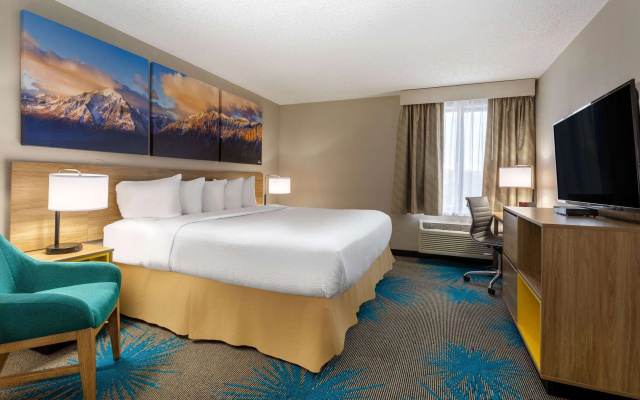 photo 3 of Days Inn & Suites by Wyndham Denver International Airport