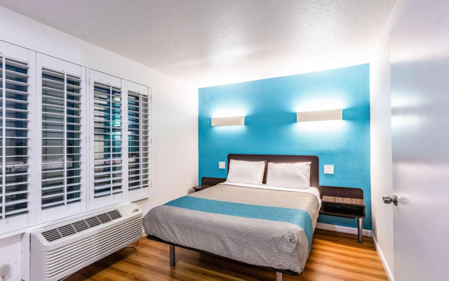 photo 5 of Motel 6 Fountain Valley, CA - Huntington Beach Area