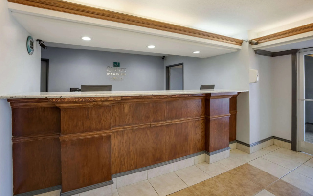 photo 4 of Quality Inn & Suites Clayton, NM