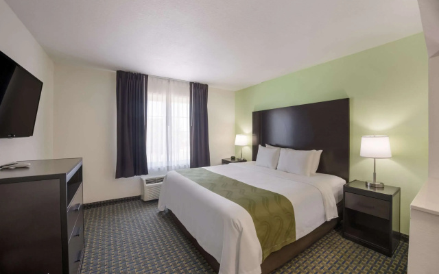 photo 5 of Quality Inn & Suites Clayton, NM