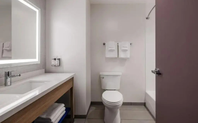 photo 5 of Garner Hotel Phoenix Northwest – Surprise by IHG