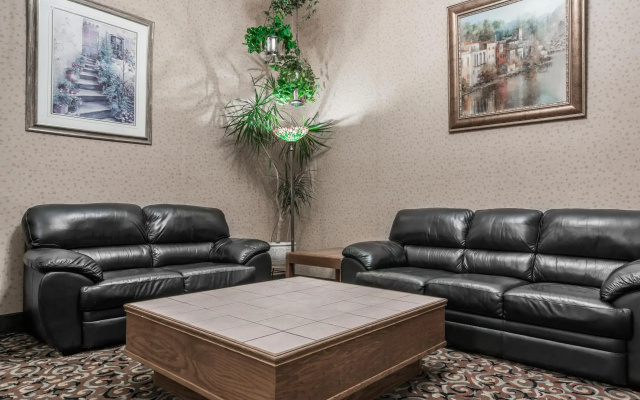 photo 2 of Days Inn & Suites by Wyndham Wausau