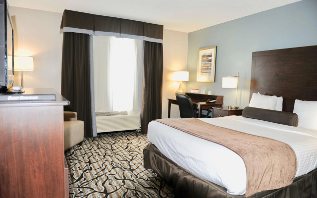 photo 3 of Days Inn & Suites by Wyndham Wausau
