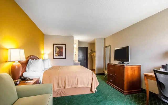 photo 3 of Days Inn