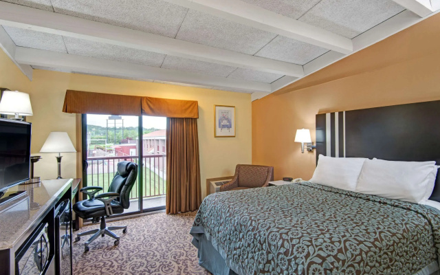 photo 5 of Days Inn by Wyndham Washington Pennsylvania