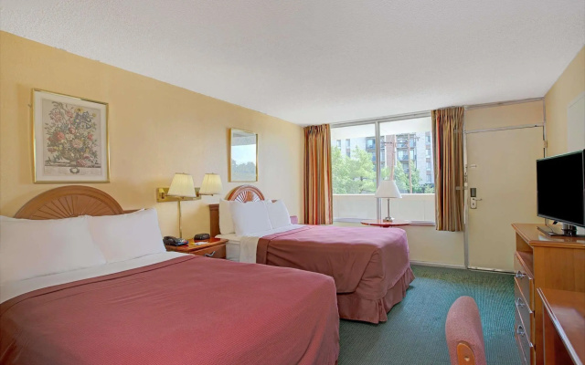 photo 3 of Days Inn by Wyndham Alexandria South