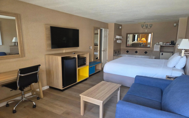 photo 4 of Days Inn by Wyndham Alhambra CA