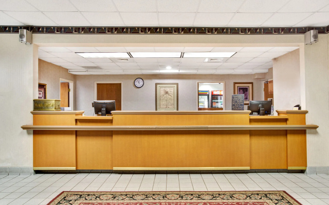 photo 2 of Days Inn & Suites Denver International Airport