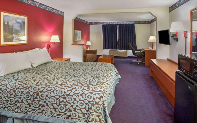 photo 3 of Days Inn & Suites by Wyndham Gresham