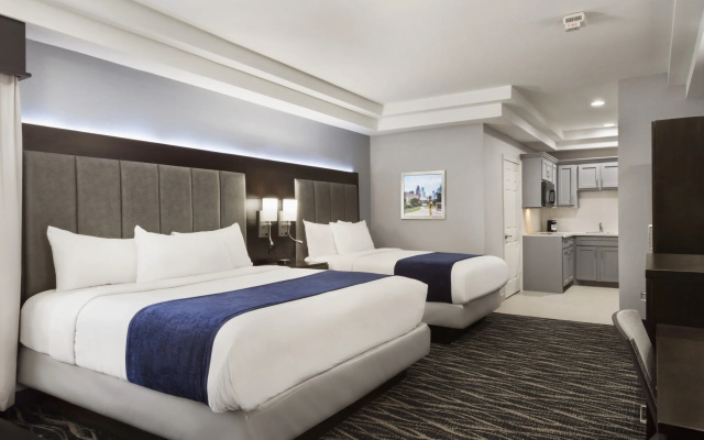 photo 5 of Days Inn & Suites by Wyndham Houston Hobby Airport