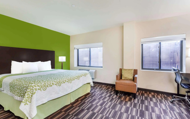 photo 5 of Days Inn & Suites By Wyndham Jamaica Jfk Airport