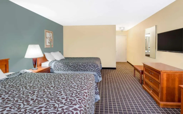 photo 5 of Days Inn & Suites by Wyndham Kalamazoo