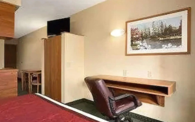 photo 2 of Days Inn & Suites by Wyndham Lafayette IN