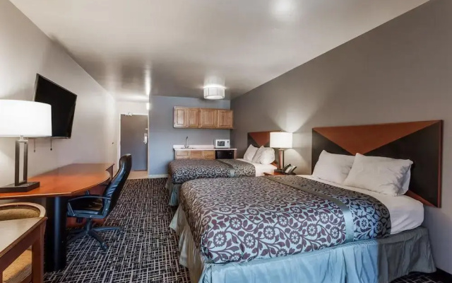 photo 4 of Days Inn And Suites Lancaster Amish Country
