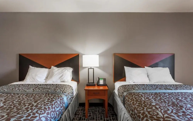 photo 5 of Days Inn And Suites Lancaster Amish Country