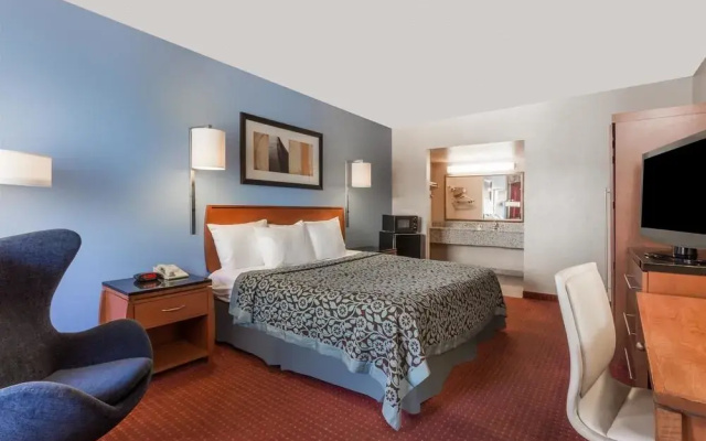 photo 2 of Days Inn & Suites Mesa