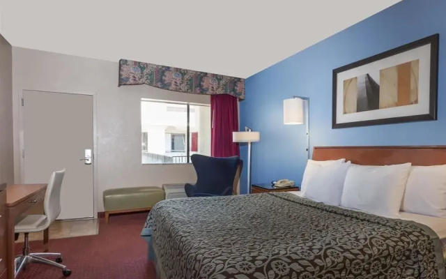 photo 3 of Days Inn & Suites Mesa