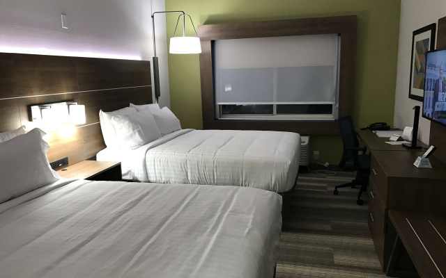 photo 3 of Holiday Inn Express Naples South I-75 by IHG
