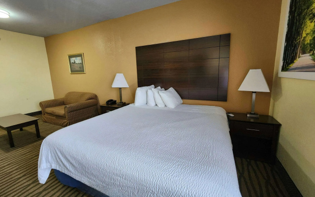 photo 3 of Studio 6 Suites – Pasadena, TX