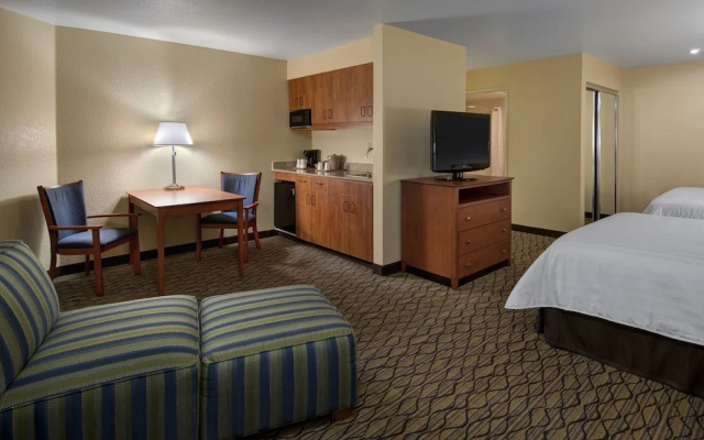 photo 5 of Days Inn And Suites Scottsdale North