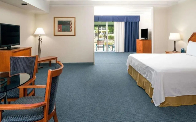 photo 4 of Independence 47 Hotel
