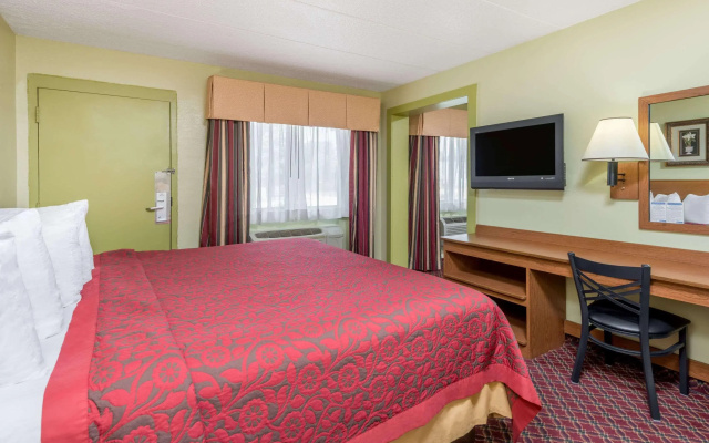 photo 3 of Days Inn & Suites by Wyndham Springfield on I-44