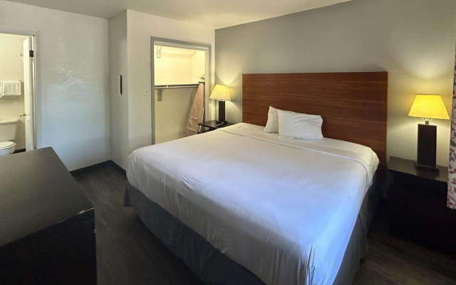 photo 3 of Motel 6 Tempe, AZ – Elliot Road