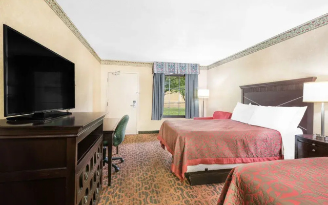 photo 5 of Days Inn And Suites York