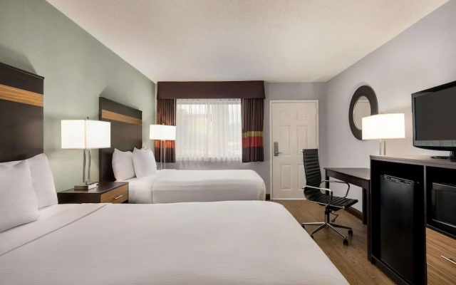photo 2 of Days Inn Anderson