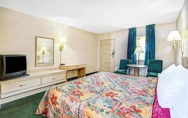 photo 4 of Days Inn Arlington/Washington Dc