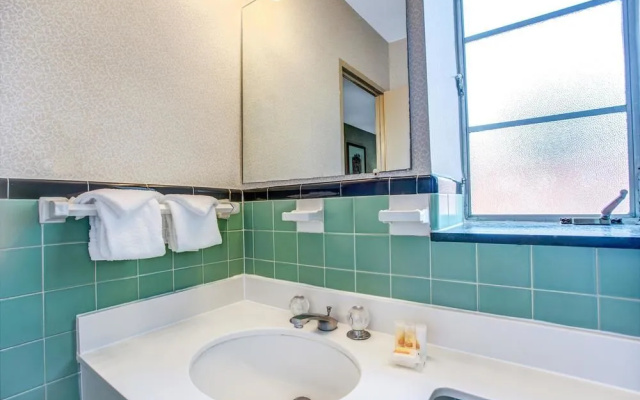 photo 5 of Days Inn Arlington/Washington Dc